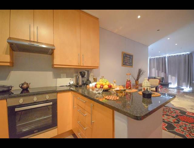 2 BEDROOM PROPERTY TO RENT IN SEA POINT